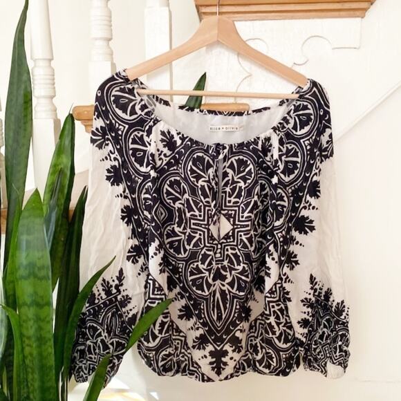 Alice + Olivia Women's White Black Naya Printed Blouson Boho Top Size S - Picture 3 of 8